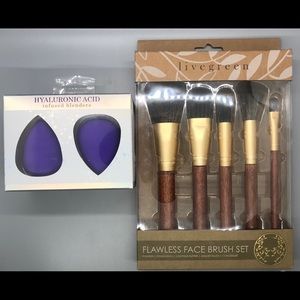 Makeup Blender infused w/ Hyaluronic Acid & Brush